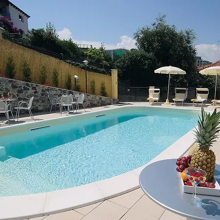 Piccolo Hotel Diano Marina