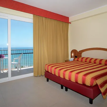 Piccolo Diano Marina