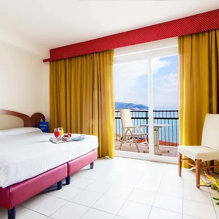 Piccolo 3* Diano Marina