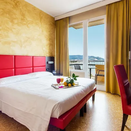 Piccolo Ξενοδοχείο 3*