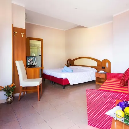 Ξενοδοχείο Piccolo 3*