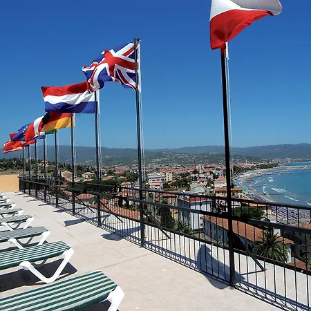 Piccolo Diano Marina