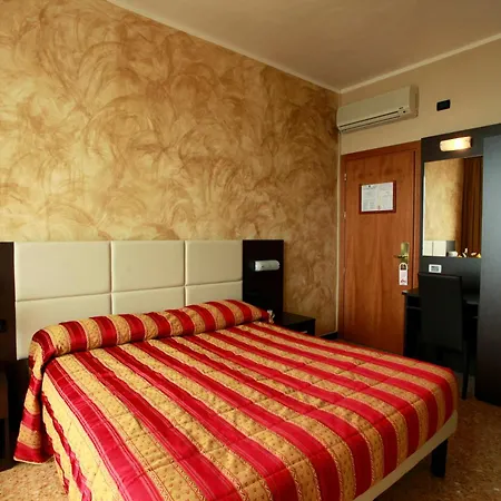 Piccolo Ξενοδοχείο 3*