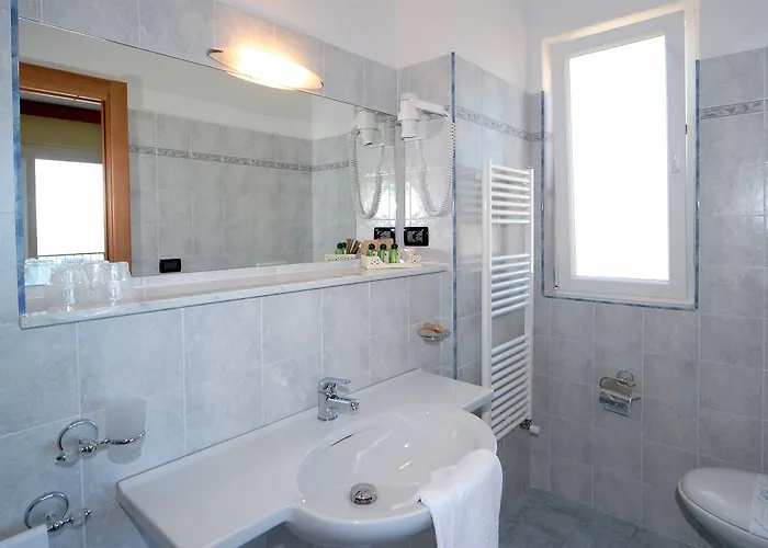 Piccolo Hotell Diano Marina