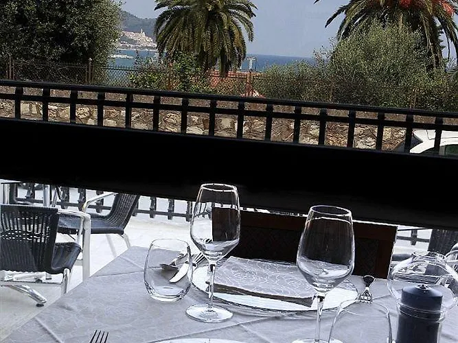 Piccolo Hotell Diano Marina